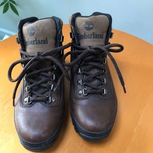 Timberland women’s hikers - size 9M